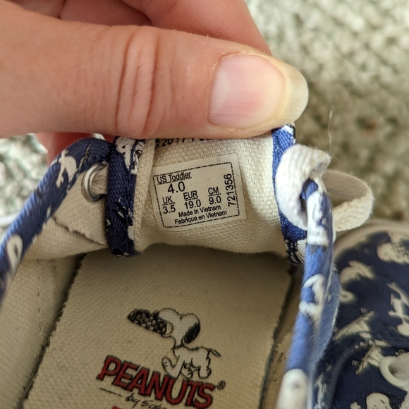 Vans authentic peanuts snoopy skate shoes size toddler 4 - Picture 5 of 6
